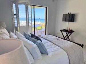 7 The Bay - Ballito Beachfront Apartment