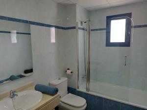 AMPLIO PISO EN COSTA BALLENA A 100 M DE LA PLAYA