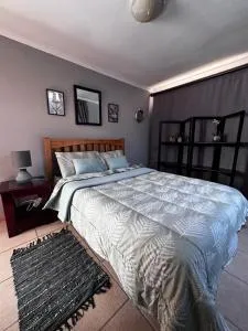 ChezBelle, self-catering 2 sleeper in Constantia with self check-in - Southfield