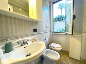 Apartamento de 2 dormitorios con terraza y vistas al mar