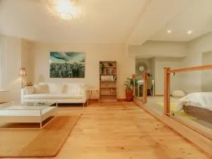 Luxe Living in Sheffield City by Avo Apartment - Brightside