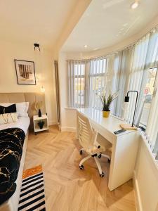 Luxury Private Room With its own Kitchenette in Halesowen R4