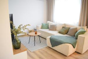 Apartment with Garden & FREE Parking & Late check out