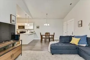 FrontRunner Lehi Station Fully Equipped Kitchen - Eagle Mountain