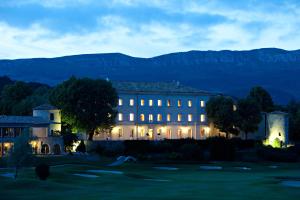 Hotels Chateau et Golf De Taulane : photos des chambres