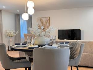 100qm City Wohnung für 6 mit Privatparkplatz