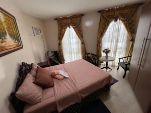 Venice Apartments in McKinley Hill BGC Taguig with Netflix and WiFi