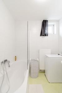 Lovely flat with large terrace