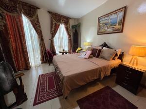 Venice Apartments in McKinley Hill BGC Taguig with Netflix and WiFi