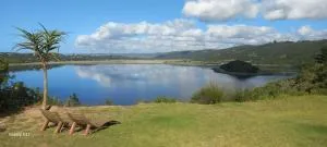 Island Lake Villa and Bungalow - Duiwerivier