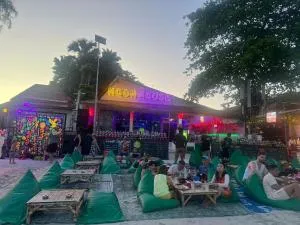 Moon house Beach Hostel - Haad Yuan