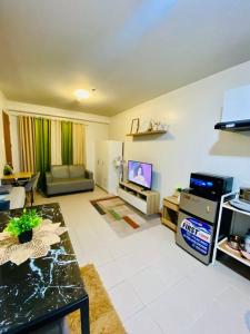 Plumera Condo Near Airport Malls & Schools with Elevator