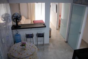 casa ampla com 3 quartos e piscina com hidromassagem