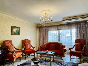 Cozy 2-Bedroom Apartment in Maadi