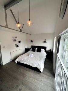 Central Hedon modern apartment -