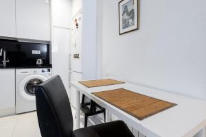 Modern Condo in Goya with Balcony - Retiro park