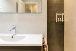 Modern Condo in Goya with Balcony - Retiro park