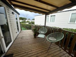 Maisons de vacances Joli Bungalow 464 pour 4-6 pers Camping Siblu Lac des Reves Lattes : photos des chambres