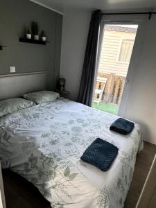 Maisons de vacances Joli Bungalow 464 pour 4-6 pers Camping Siblu Lac des Reves Lattes : photos des chambres