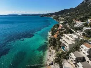 Ellysian Shores Beachfront Villa - Glyfa