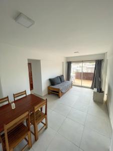 Depto 2 amb Frente al Mar con balcón terraza - 3hvězdičkové hotely ve městě Mar de Ajó