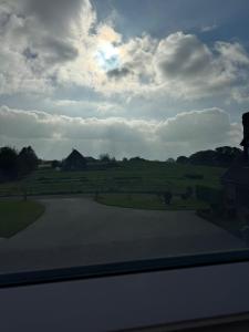 1-Bed Apartment - Sleeps 2 & Countryside Views