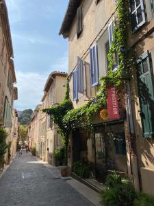 Appartements Cassis - Tres beau studio climatise a cote du port : photos des chambres