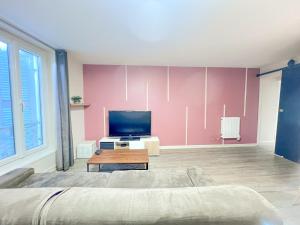Appartements LE MONTAIGNE - Wifi fibre- Coeur du centre ville-PROPERTY RENTAL NM : photos des chambres