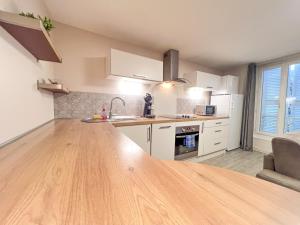 Appartements LE MONTAIGNE - Wifi fibre- Coeur du centre ville-PROPERTY RENTAL NM : photos des chambres