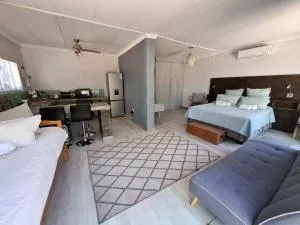 Emmaus Apartment - Блумфонтейн