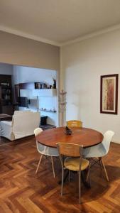 Timeless Charm Caballito