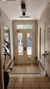 Timeless Charm Caballito