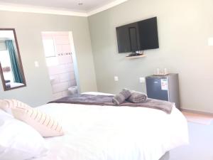 Precious Estates Pearls