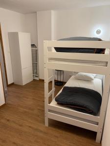 Appartements Le Cocon 4 Saisons - Les Villages du Bachat a Chamrousse 1700 - Droseras A14 - Classe 3 etoiles : photos des chambres