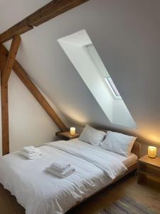 Residence 48 Beautiful building within moments from the Old Town of Brasov