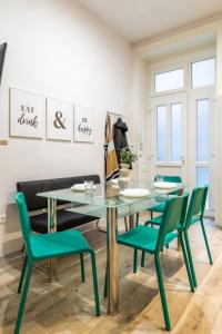 Urban Lights Apartment in Downtown Budapest