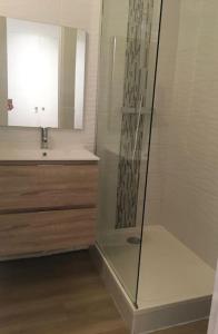 Flat air conditioning 4 people near stadium beach