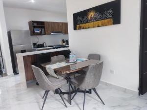 Moderno apartamento 2 dormitorios en condominio, Playa del Carmen