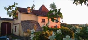 Villas Les Terrasses du Carlat Le four a pain, situation ideale pour visiter la Dordogne, piscine, jardin, parc, charme : photos des chambres