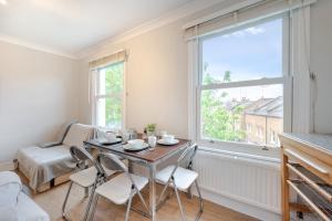 Cosy 2 Bed in Kensington Olympia
