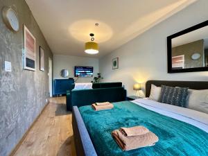 MOMOApart - by Kromera