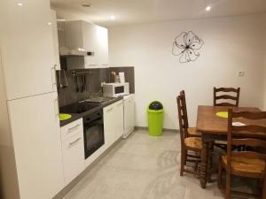 Villa 6 ch ,20 per, piscine chau