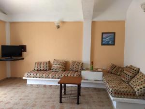 Villa Cocuyo Studios