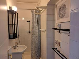 Studio with garden near the sea