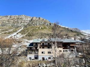 Résidence Hameaux De Val - Votre grand studio mezzanine avec garage couvert à 5 min des pistes MAE-1004