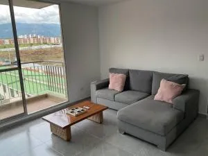 Excelente Apartamento Familiar en Sector Residencial - Los Geranios