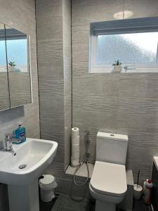 Indulgent Cozy 2 BR Home