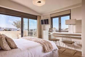 Elaia Luxury Apartments Glyfada