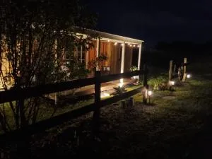 Country Cottage Sunshine Coast - Cooloolabin