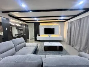 Modern renovated 3-bedroom Flat in Namadi Heights - Levuka